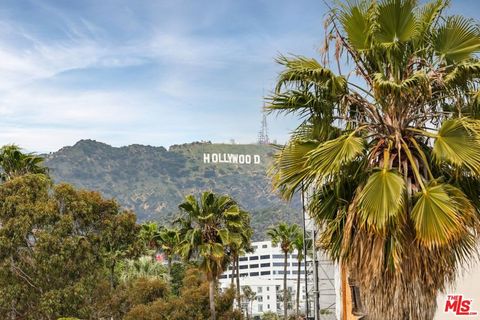 Photo of 1035 N Vista Street, West Hollywood, CA 90046 (MLS # 25589625) Photo of 1035 N Vista Street, West Hollywood, CA 90046 (MLS # 25589625)