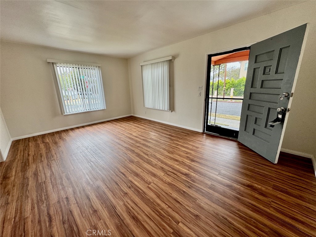 16903 Freeman