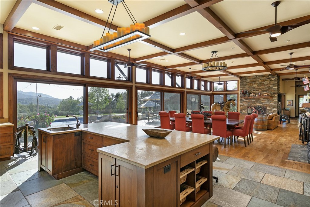 10585 Santa Paula Ojai Road