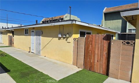 Photo of 1417 S Greenwood Avenue #H, Montebello, CA 90640 (MLS # PW25271012)
