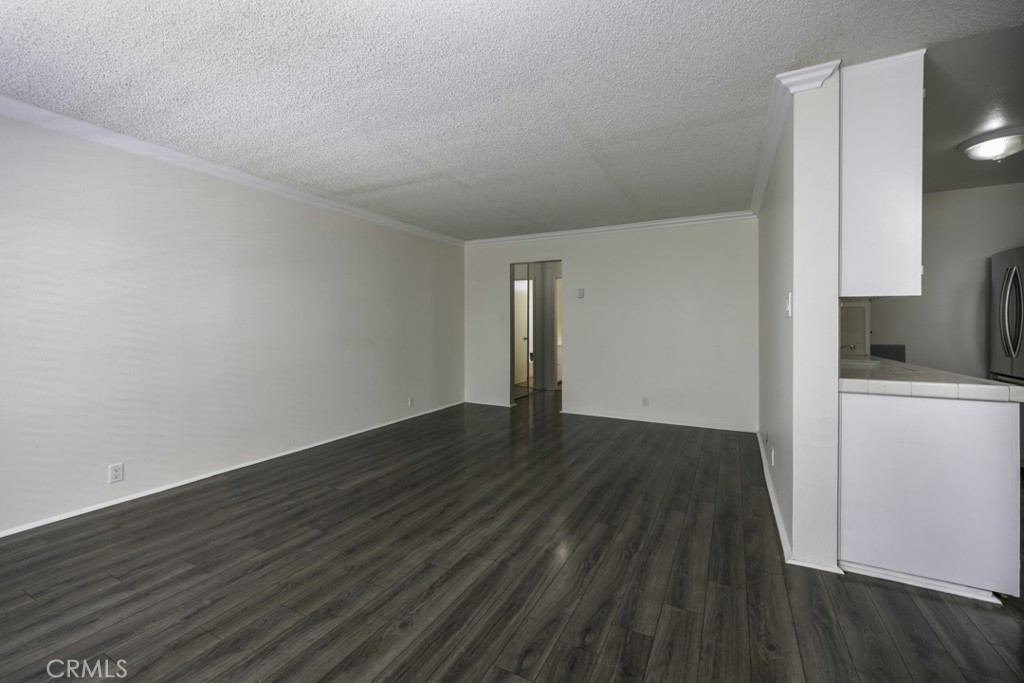 545 Chestnut Avenue 206