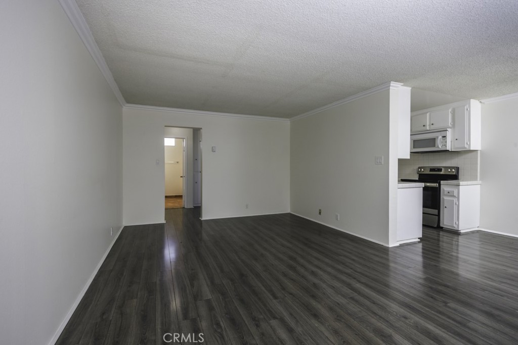 545 Chestnut Avenue 206