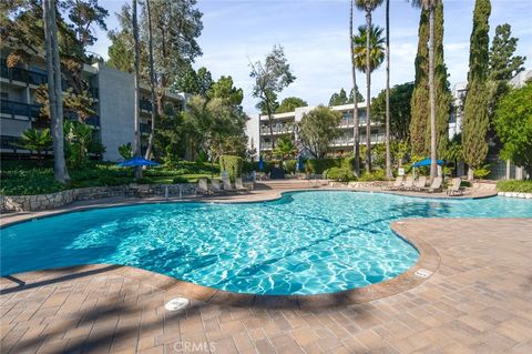 Photo of 3604 W Estates Lane #117, Rolling Hills Estates, CA 90274 (MLS # PV25249161) Photo of 3604 W Estates Lane #117, Rolling Hills Estates, CA 90274 (MLS # PV25249161)