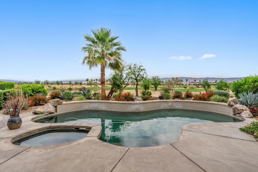 PGA Greg Norman - Residential