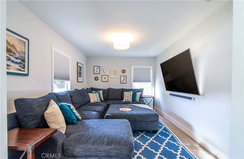 3820 Clark