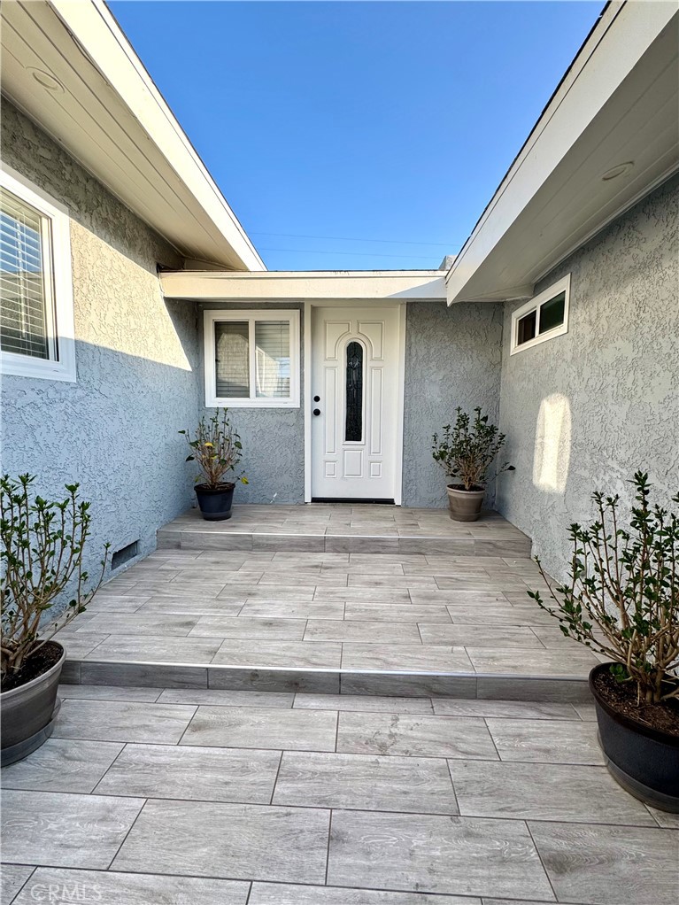 4628 W Simmons Avenue