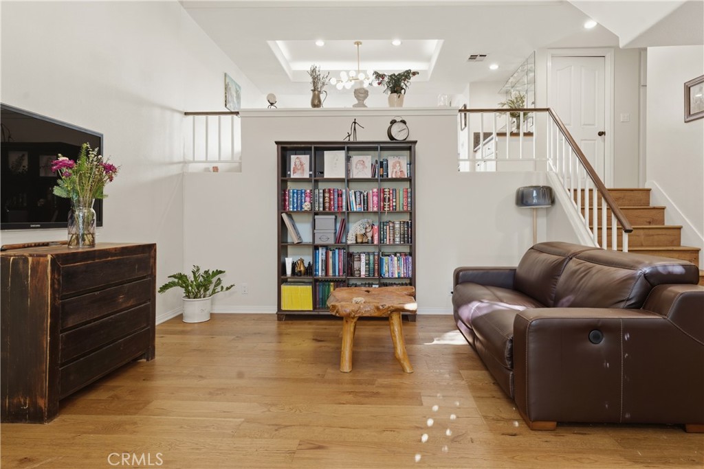 5340 Las Virgenes 11