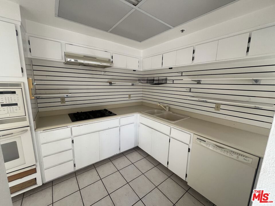 Village Racquet Club - Residential