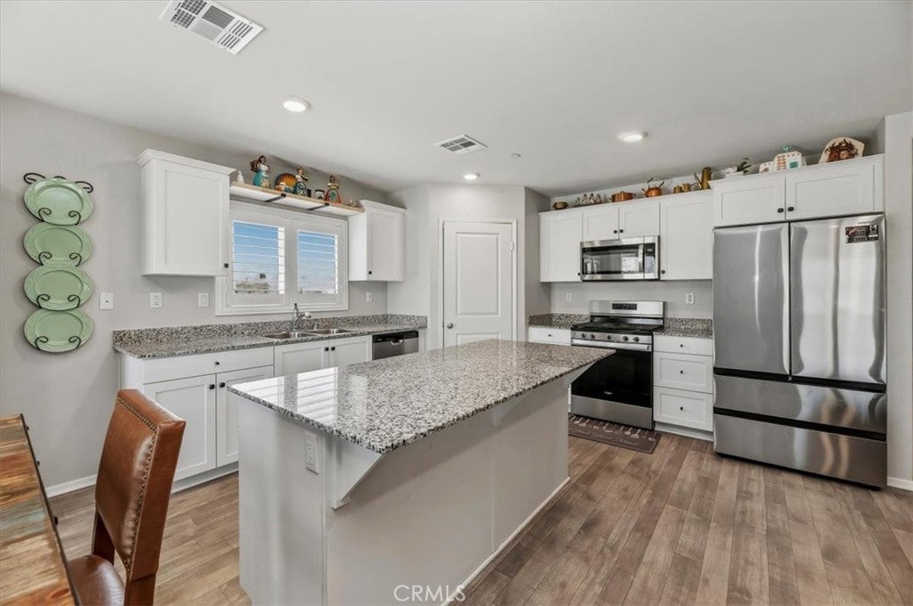 419 Poplar Hill