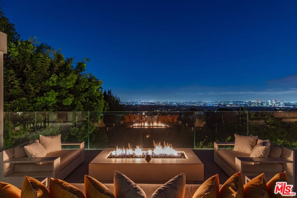1288 Angelo Drive