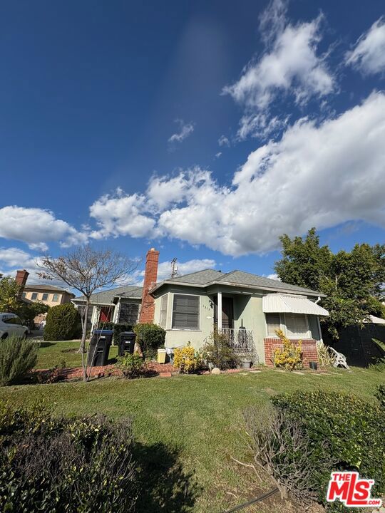 1313 Carlton Drive
