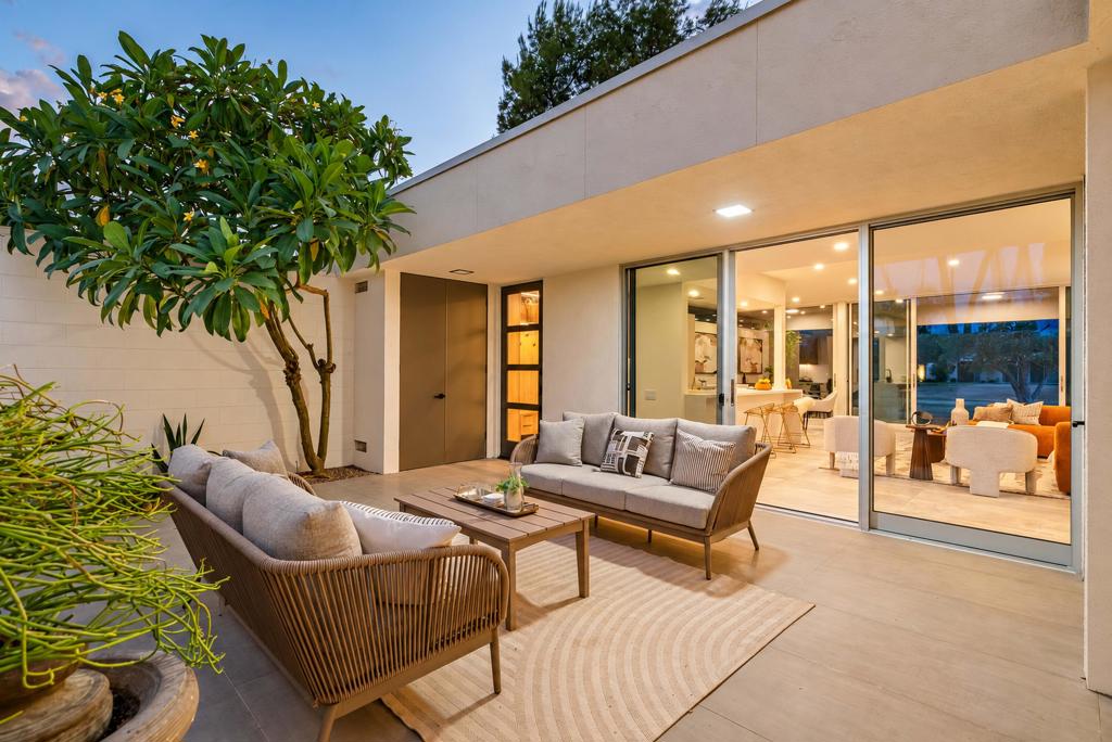 80 Lakeview Drive