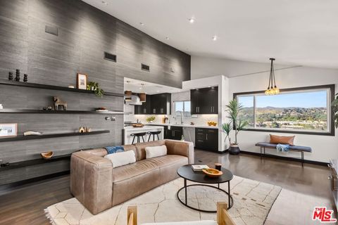 Photo of 28207 Laura La Plante Drive, Agoura Hills, CA 91301 (MLS # 25562301)