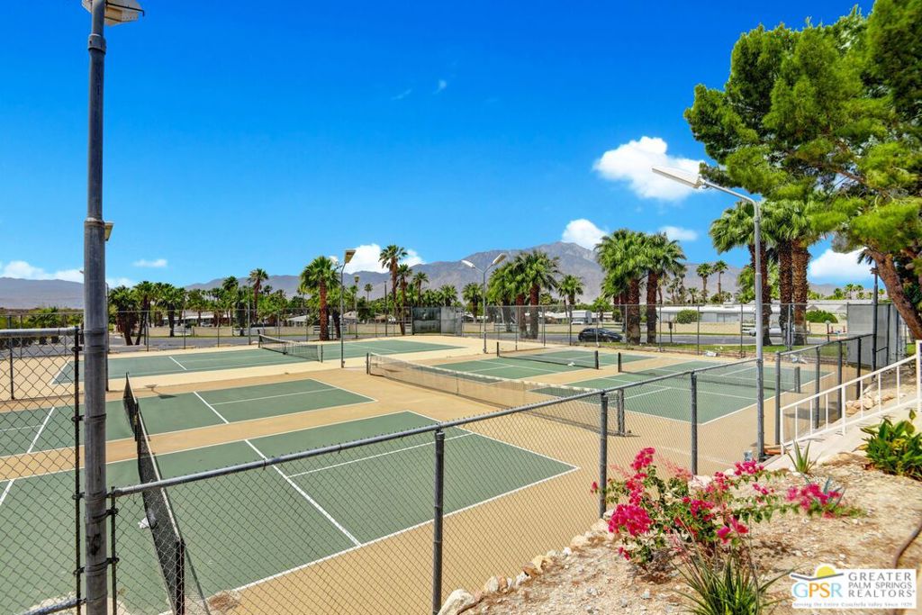 Hidden Springs - Manufactured In Park