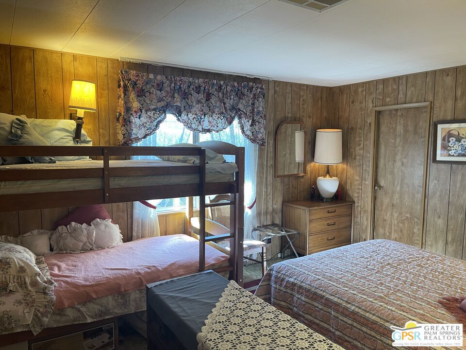 Hidden Springs - Manufactured In Park