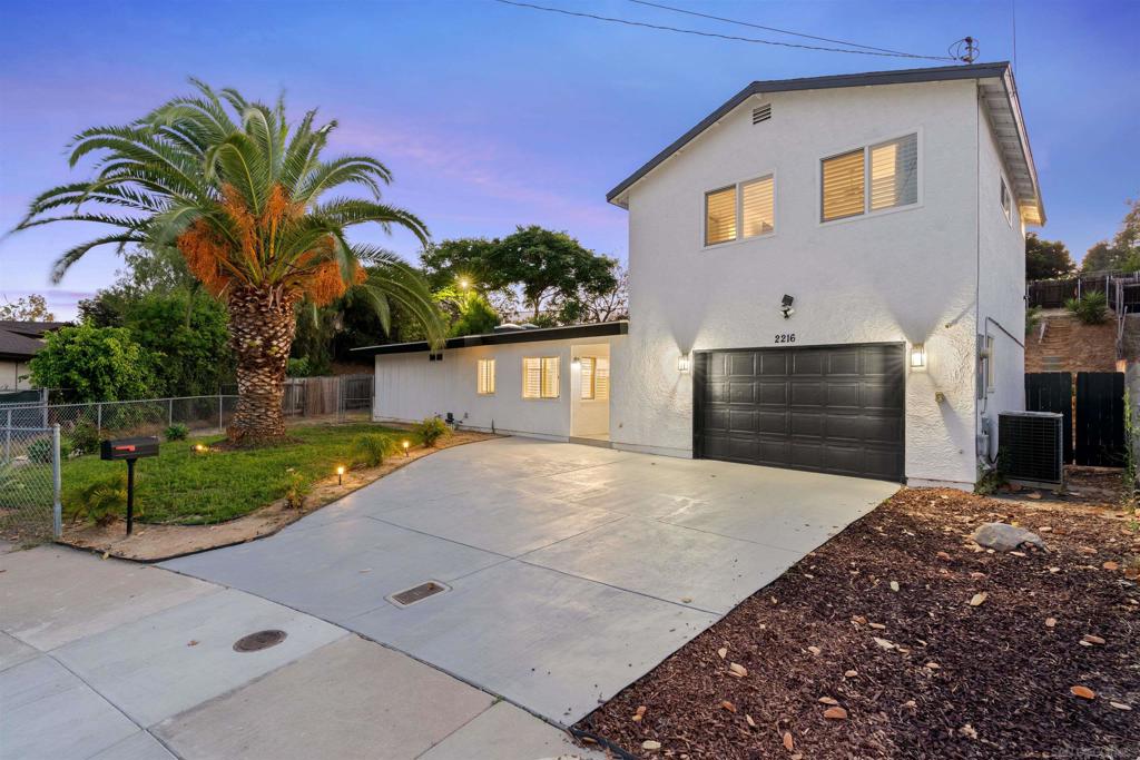 2216 Calle Chanate
