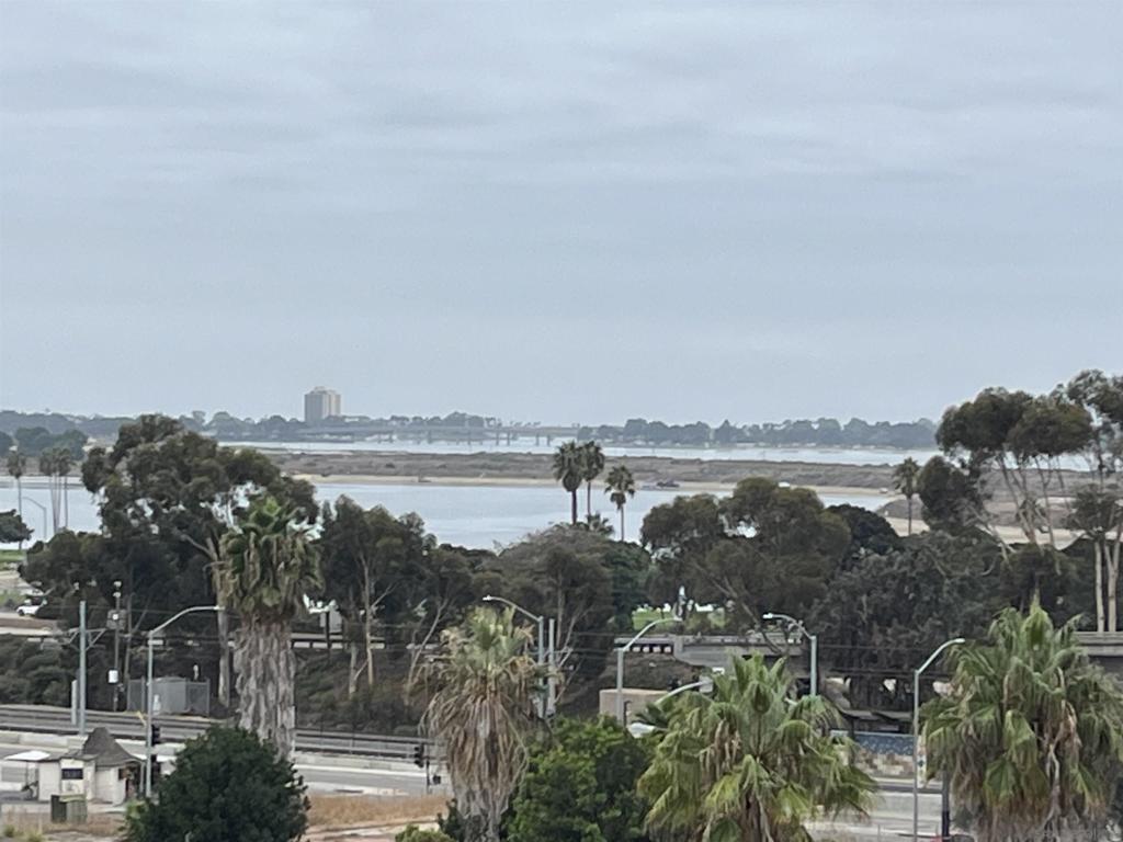 2540 Clairemont Dr 307