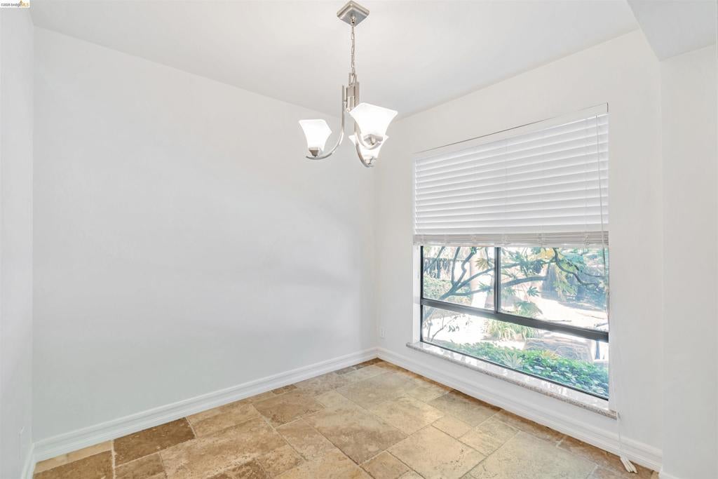 490 N Civic Dr 101