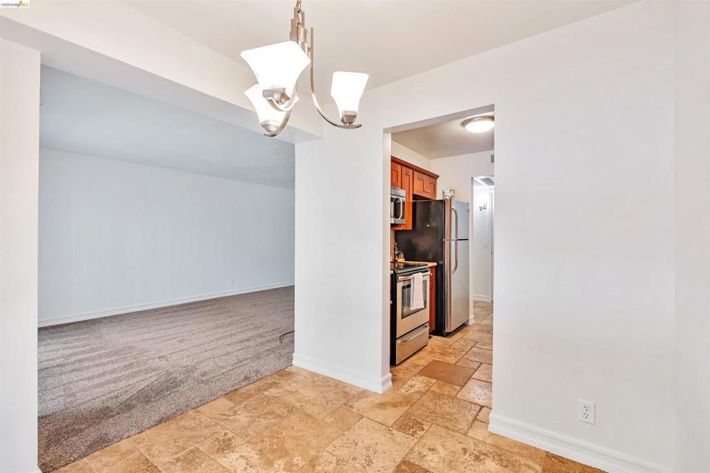 490 N Civic Dr 101