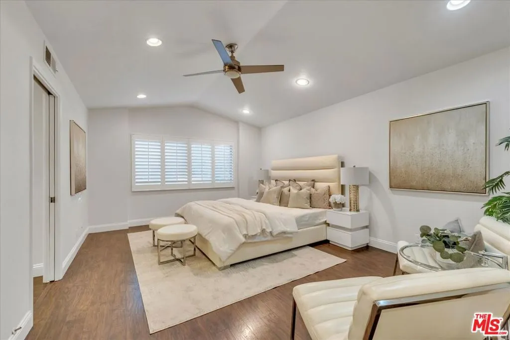 Encino, California 91436, United States, 4 Bedrooms Bedrooms, ,4 BathroomsBathrooms,Residential,Active,242819