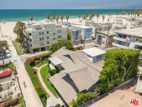 Photo of 15 30th Avenue, Los Angeles, CA 90291 (MLS # 26983615)