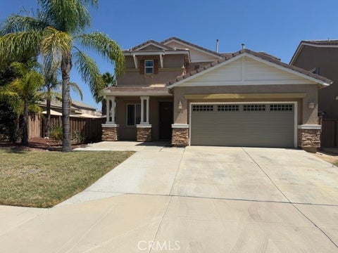 Photo of 32670 Santa Cruz, Lake Elsinore, CA 92530 (MLS # SW26189770)
