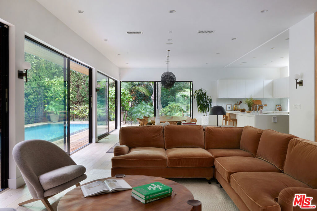 11928 Windward Avenue