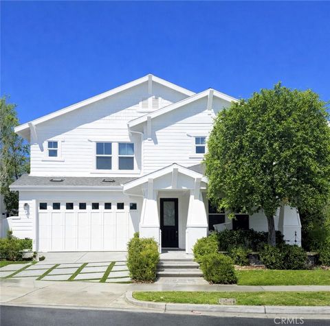 Photo of 5 Citrus Ln, Ladera Ranch, CA 92694 (MLS # OC26034832)