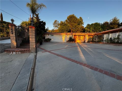 9448 Charrick Drive Tujunga CA 91042