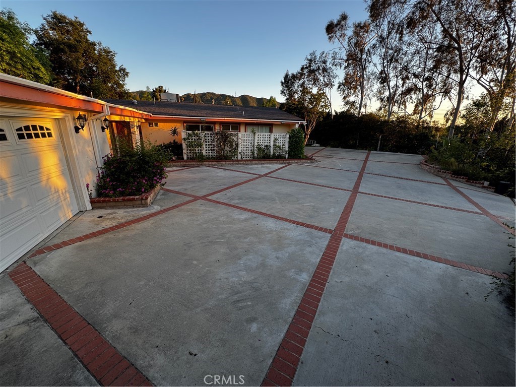 Properties 1 9448 Charrick Drive