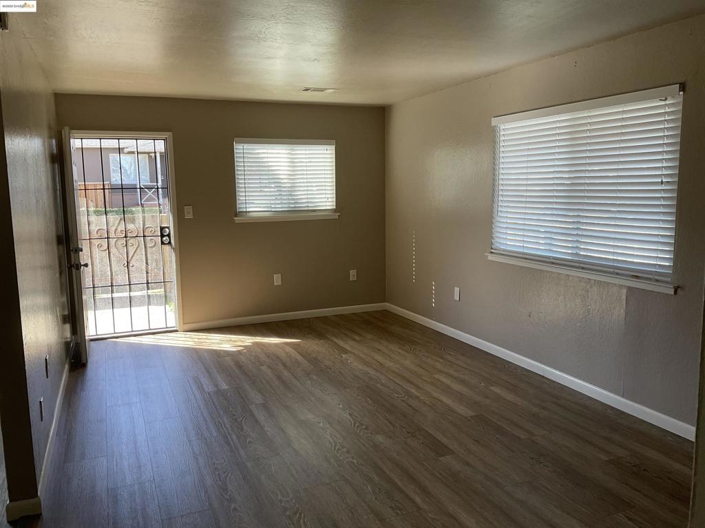 OLDPISBURG - Residential Lease