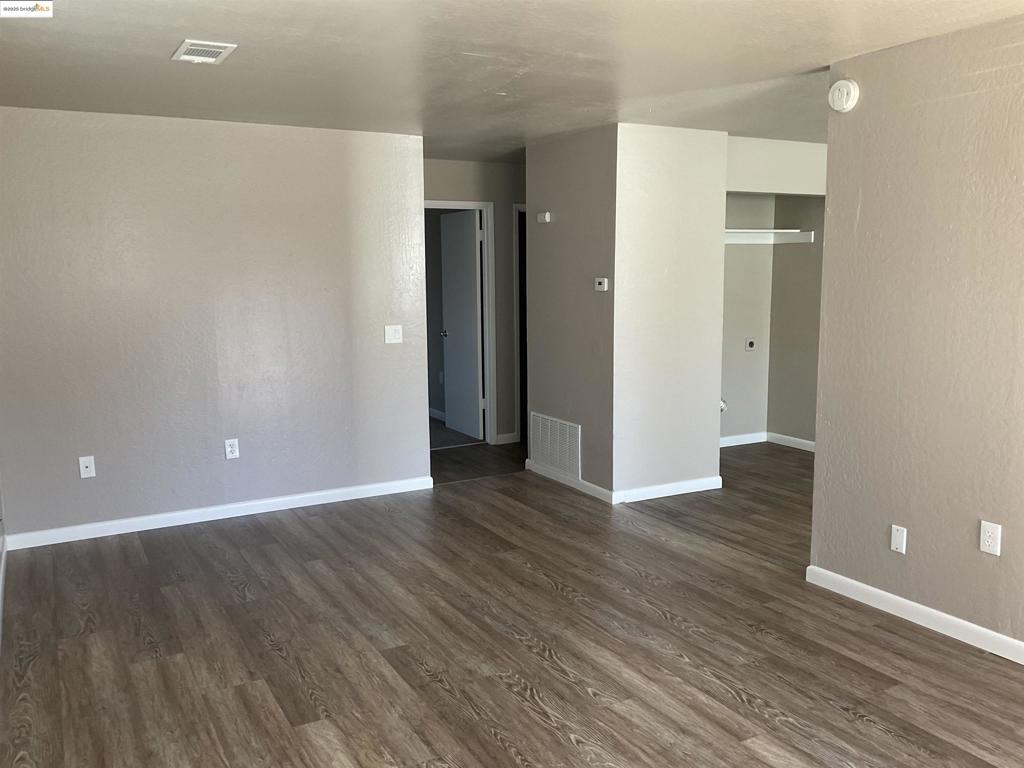 OLDPISBURG - Residential Lease