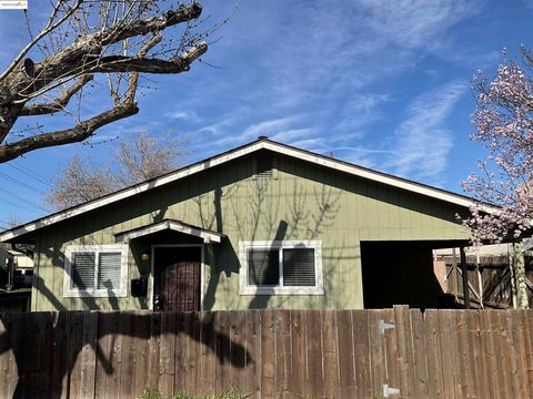Photo of 201 E 17th St. St, Pittsburg, CA 94565 (MLS # 41115213)