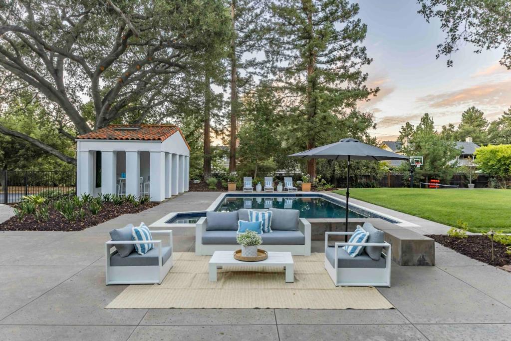 125 Los Altos Avenue