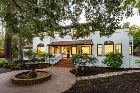 Photo of 125 Los Altos Avenue, Los Altos, CA 94022 (MLS # ML82060708)