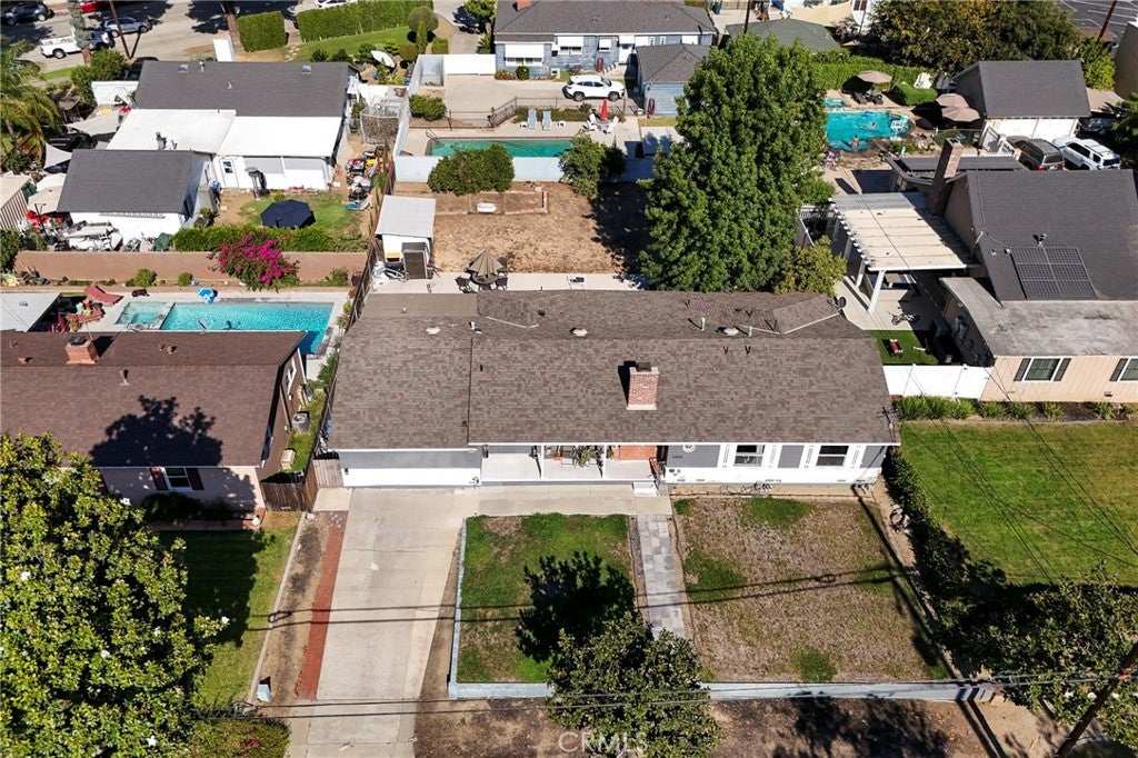 5808 Magnolia Avenue