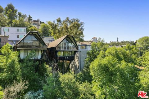 Photo of 7149 Woodrow Wilson Drive, Los Angeles, CA 90068 (MLS # 26665633)