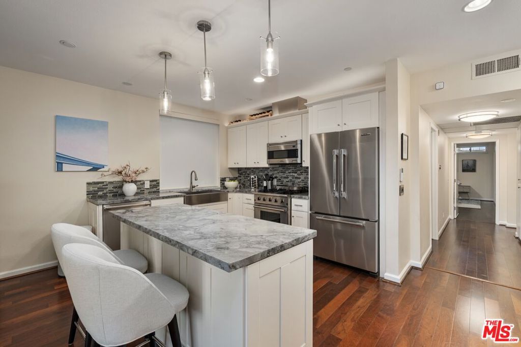 20 Catamaran Street 103