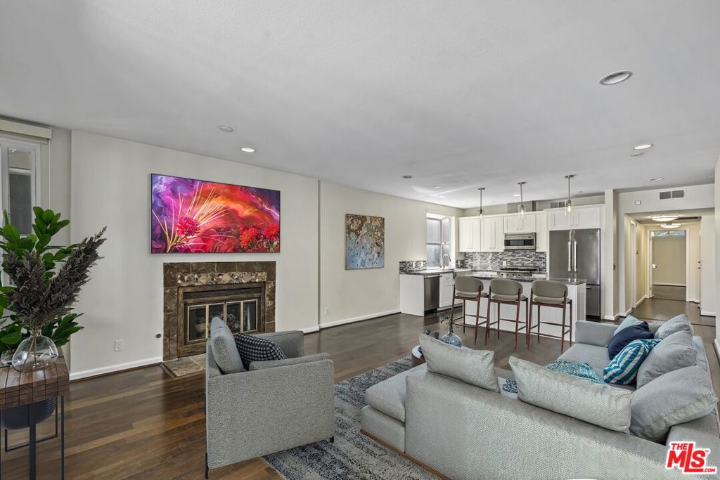 20 Catamaran Street 103