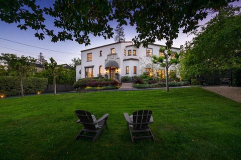 Photo of 335 El Portal Avenue, Hillsborough, CA 94010 (MLS # ML82041699)