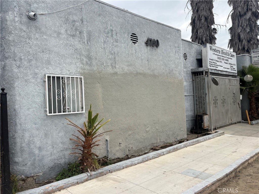 4760 S Figueroa