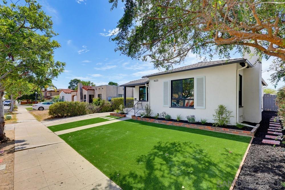 4620 Altadena Ave