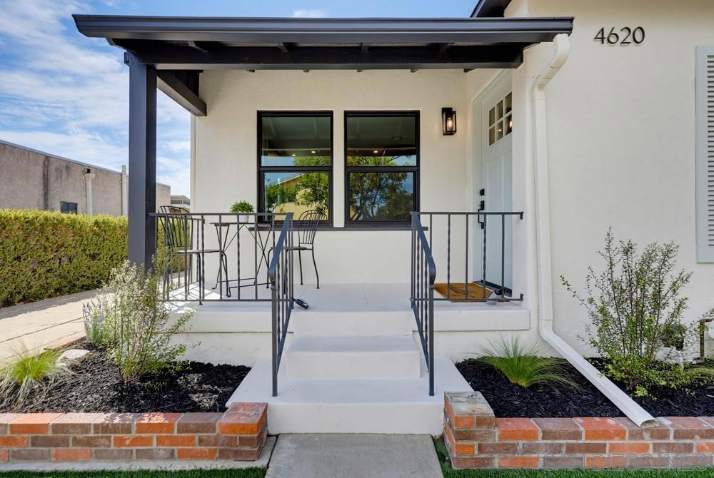 4620 Altadena Ave