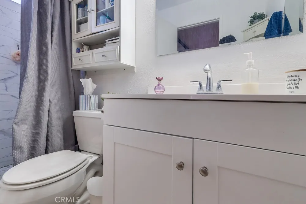 Sunland, California 91040, United States, 2 Bedrooms Bedrooms, ,2 BathroomsBathrooms,Residential,Active,198466