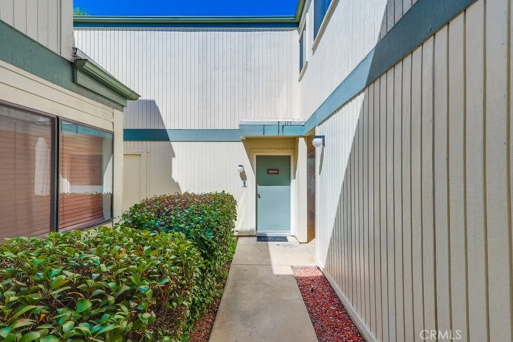 Sunland, California 91040, United States, 2 Bedrooms Bedrooms, ,2 BathroomsBathrooms,Residential,Active,198466