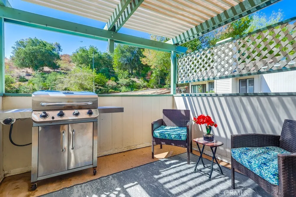 Sunland, California 91040, United States, 2 Bedrooms Bedrooms, ,2 BathroomsBathrooms,Residential,Active,198466