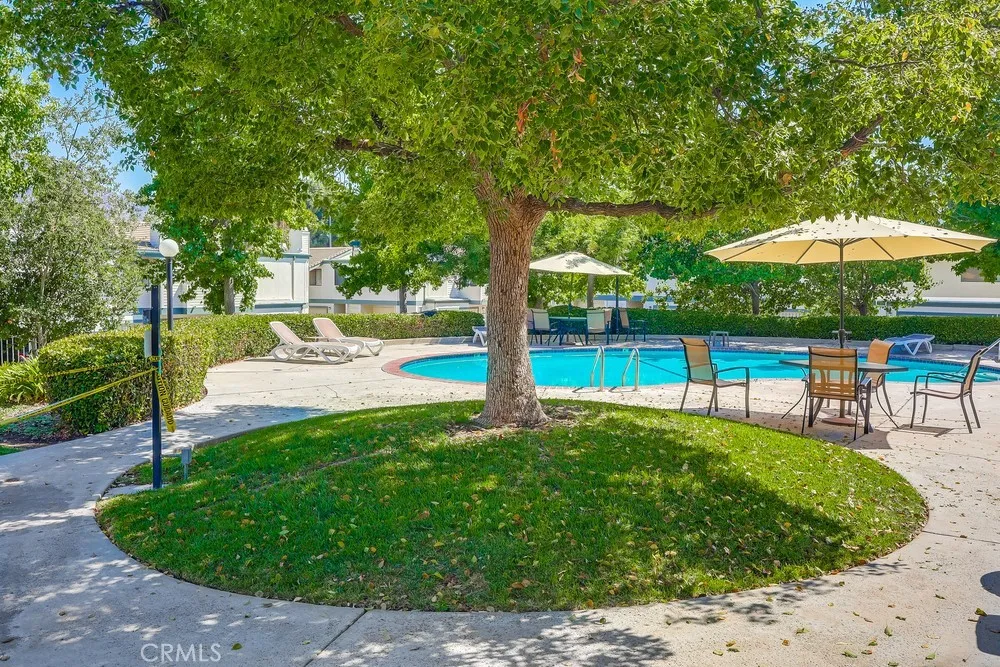 Sunland, California 91040, United States, 2 Bedrooms Bedrooms, ,2 BathroomsBathrooms,Residential,Active,198466