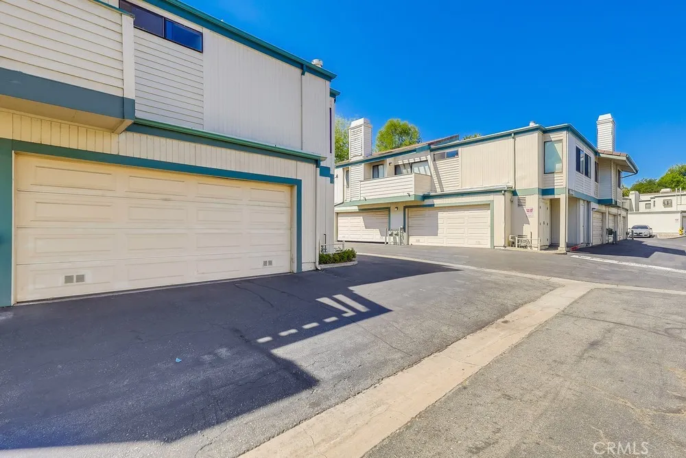 Sunland, California 91040, United States, 2 Bedrooms Bedrooms, ,2 BathroomsBathrooms,Residential,Active,198466