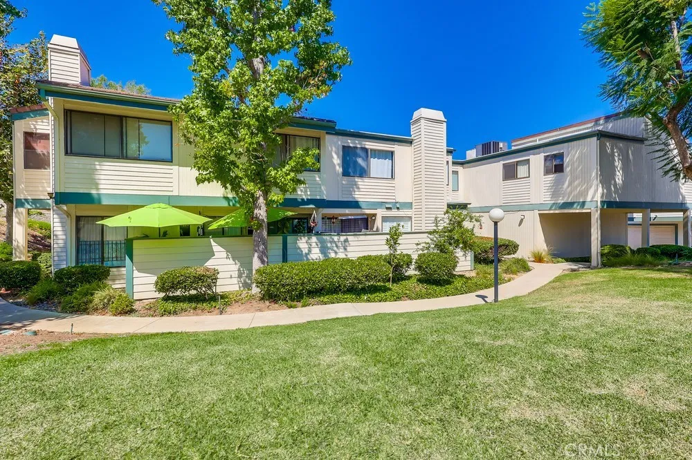 Sunland, California 91040, United States, 2 Bedrooms Bedrooms, ,2 BathroomsBathrooms,Residential,Active,198466