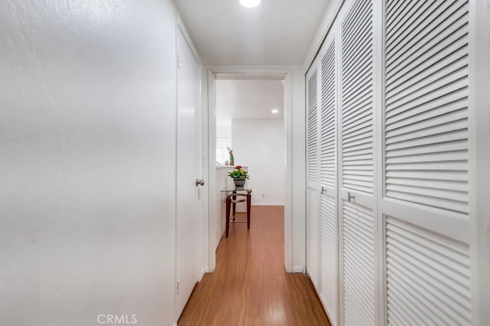 Sunland, California 91040, United States, 2 Bedrooms Bedrooms, ,2 BathroomsBathrooms,Residential,Active,198466